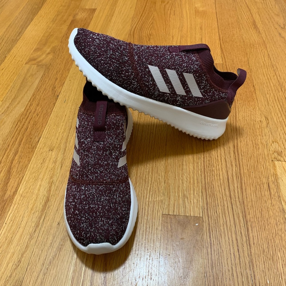 Adidas cloudfoam laceless sneaker